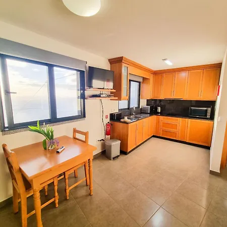 Two | Massapez | | Calheta Apartamento